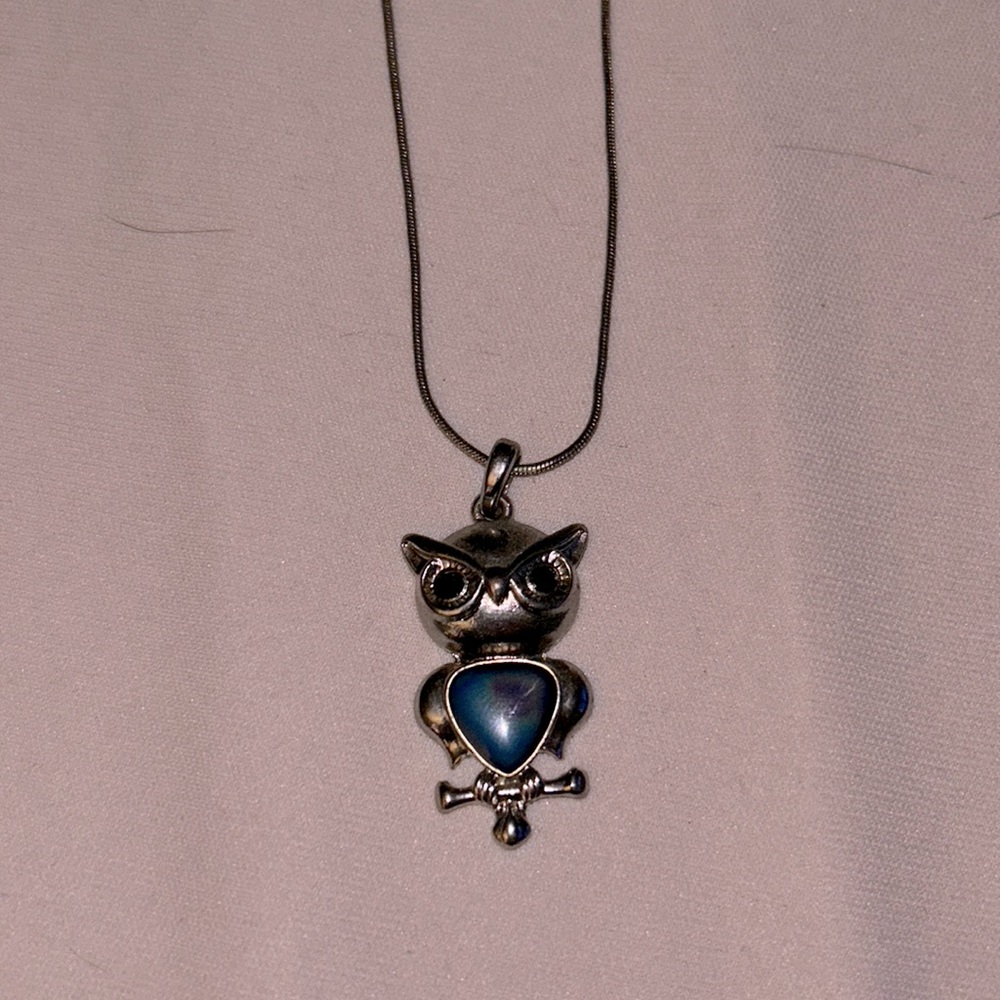 Owl mood neclace